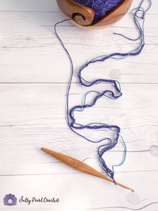 This easy crochet chain counting tip will help you keep track of your starting chain for big projects!