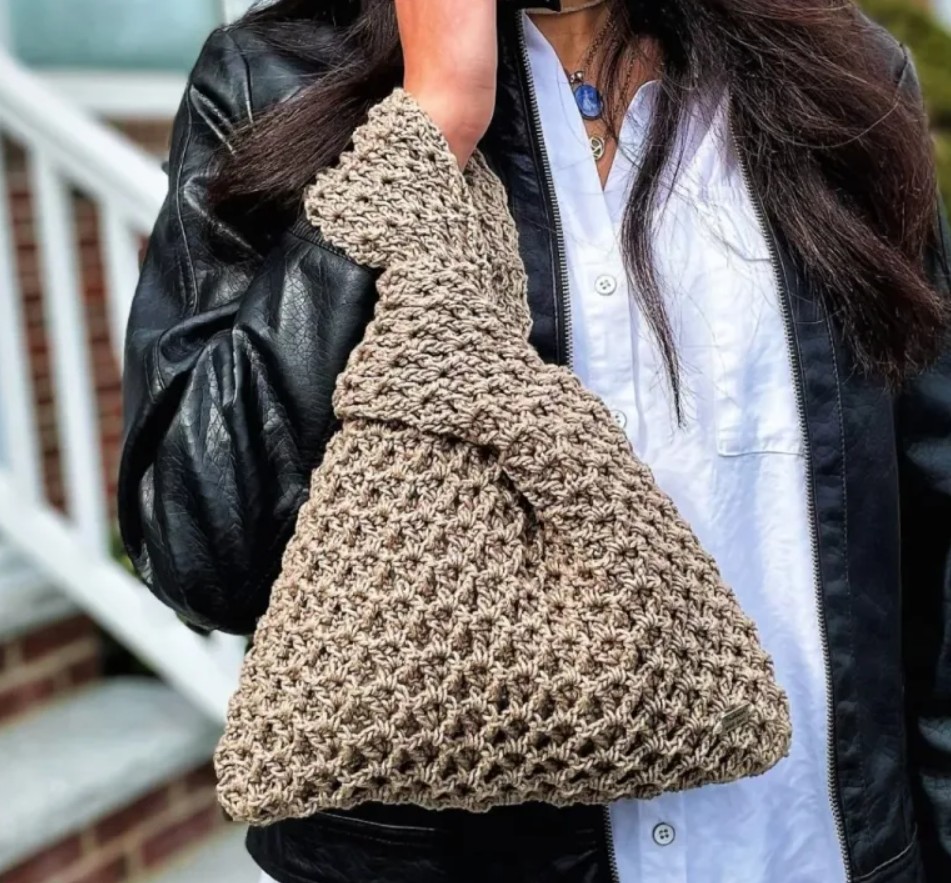 Crochet Knot Bag